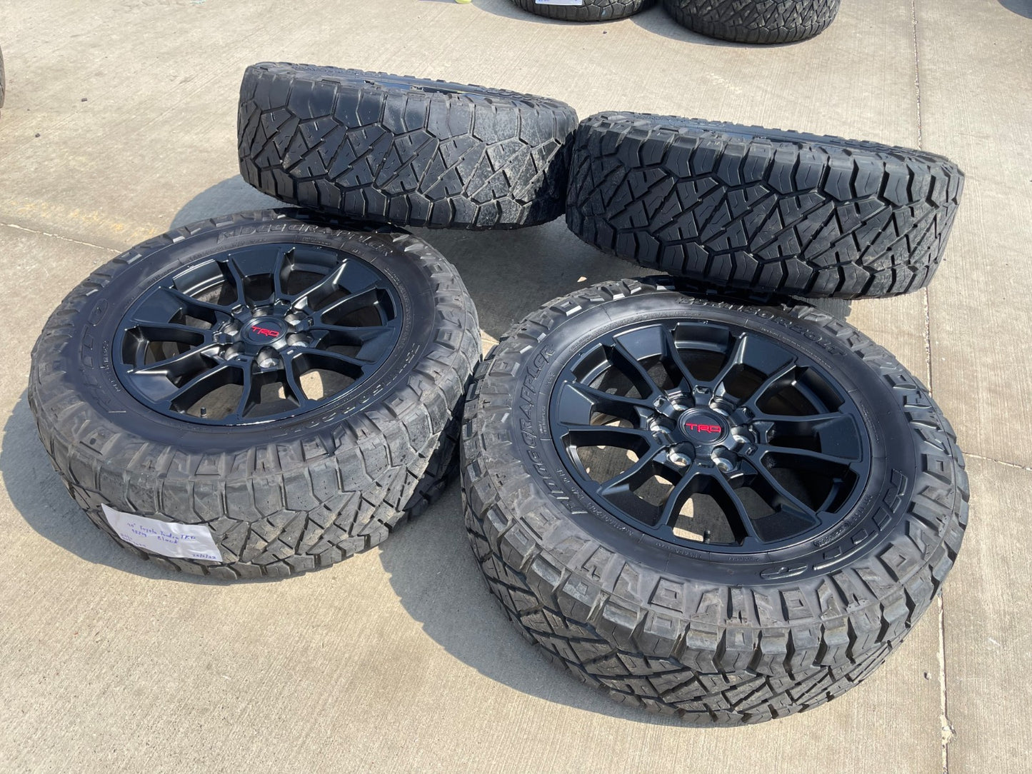 20" Toyota Tundra TRD OEM wheels rims 95314 65196 Sequoia SET NITRO 35"