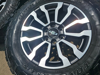 18" GMC Sierra AT4 Chevy Silverado Trail Boss OEM 5909 wheels rims TOYO A/T3