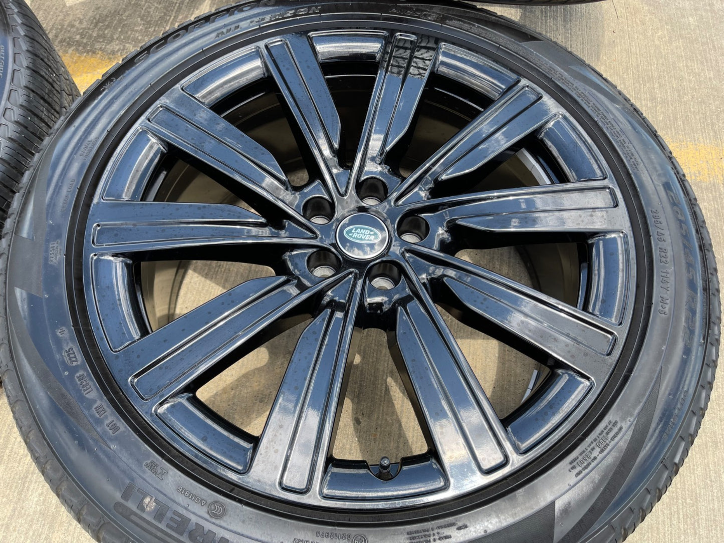 22" Land Rover Range DEFENDER OEM M8E2-1007-HB wheels rims SET PIRELLI