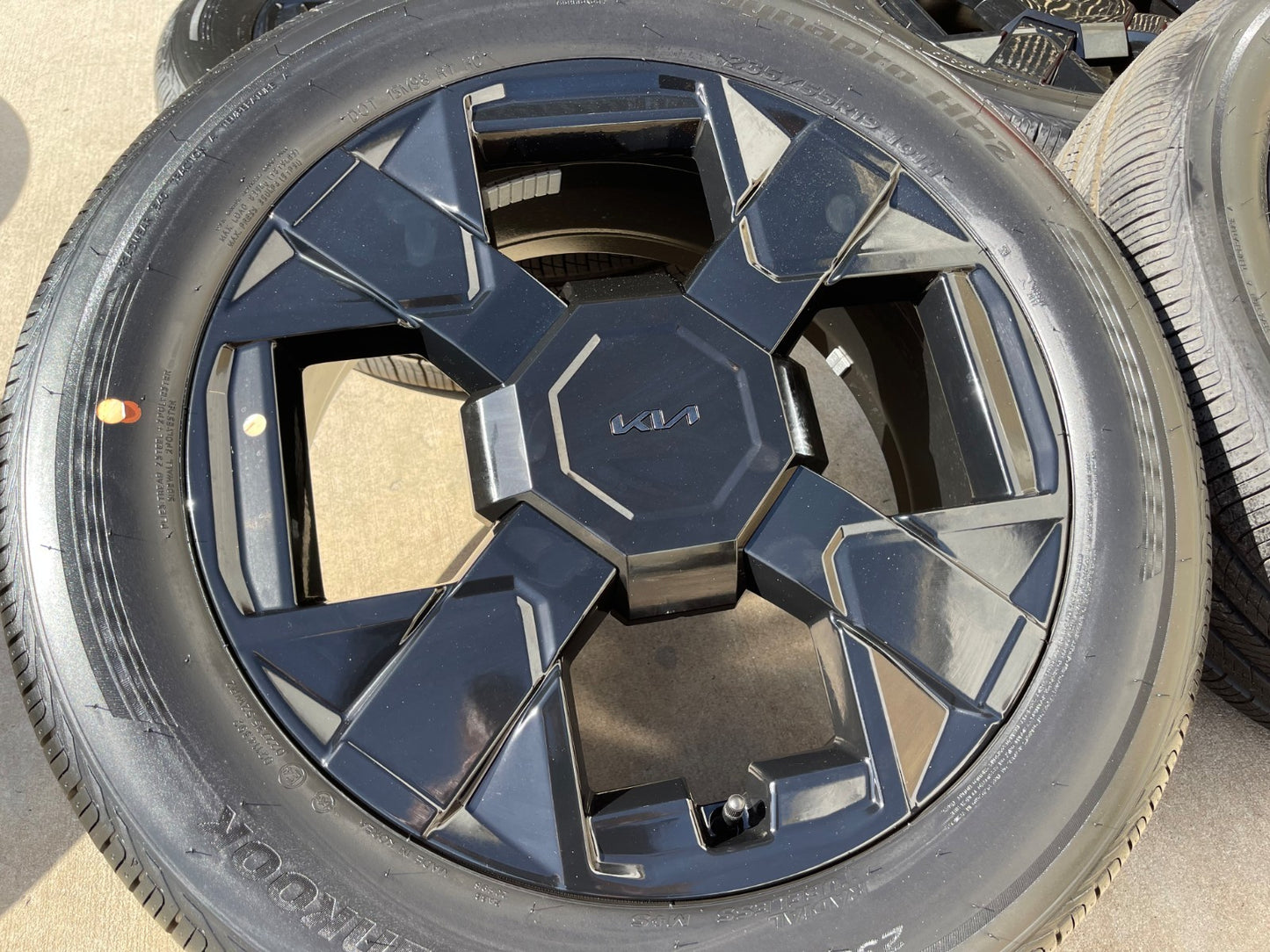 19" Kia Telluride OEM wheels rims Sportage Sorento Sedona SET 2025 2026 2027 NEW