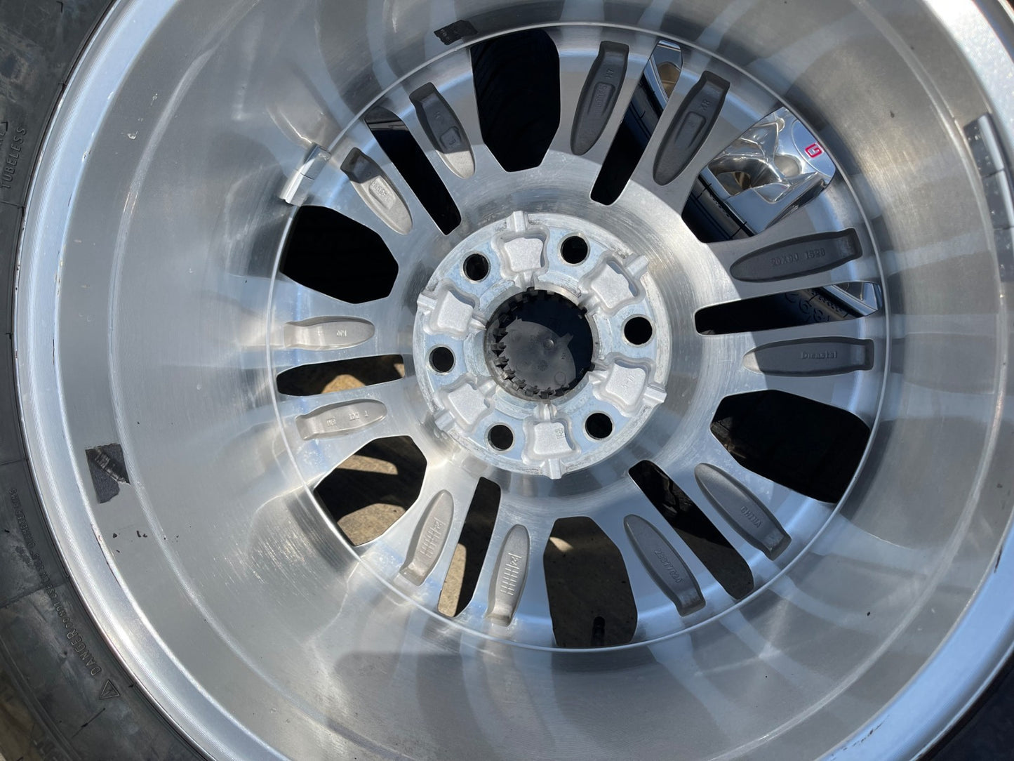 20" GMC Sierra Yukon Denali OEM 5917 wheels rims SET Chevy tires NEW