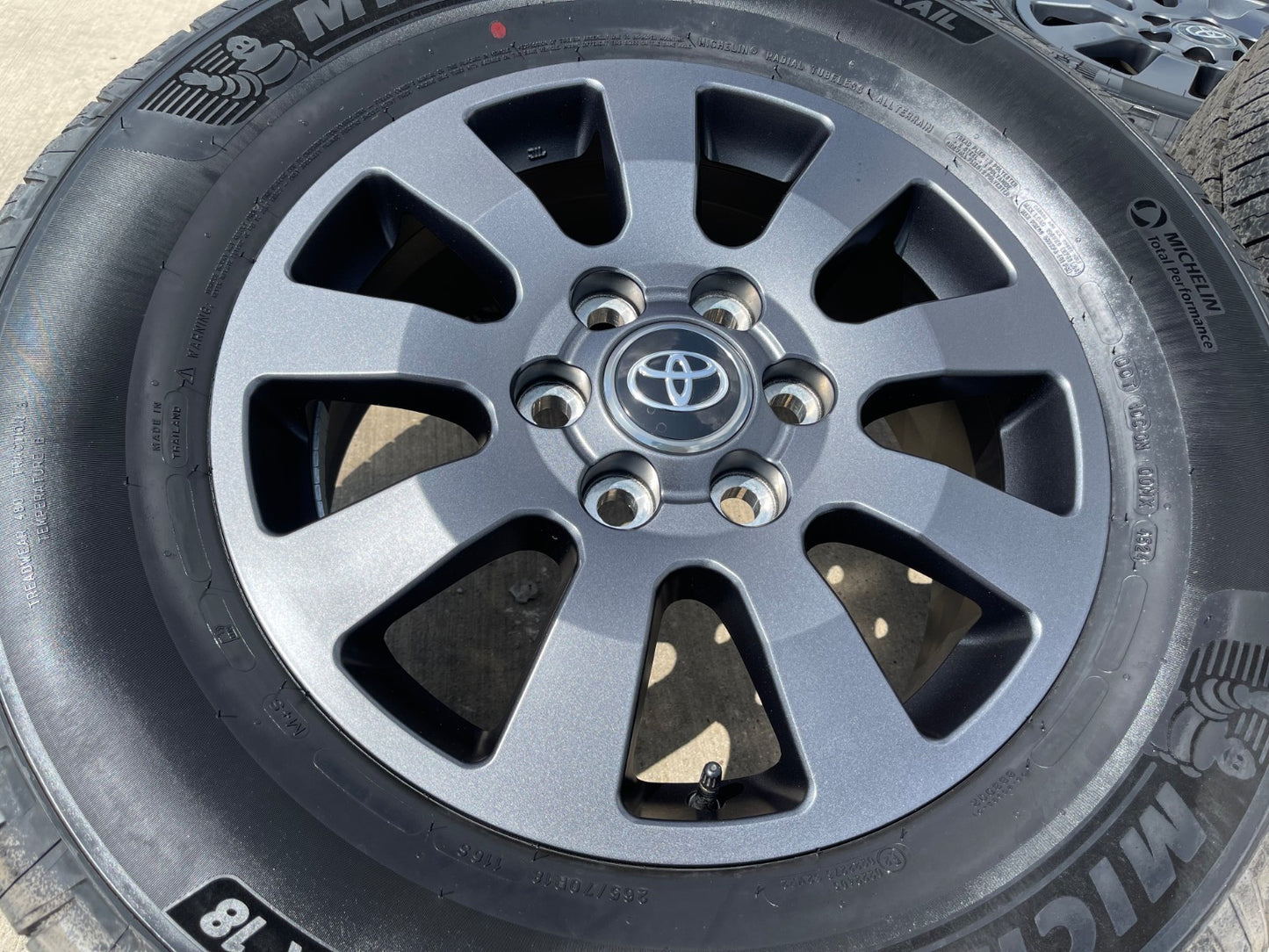 18" Toyota Land Cruiser OEM TRD wheels rims 95952 75304 Tundra Sequoia NEW