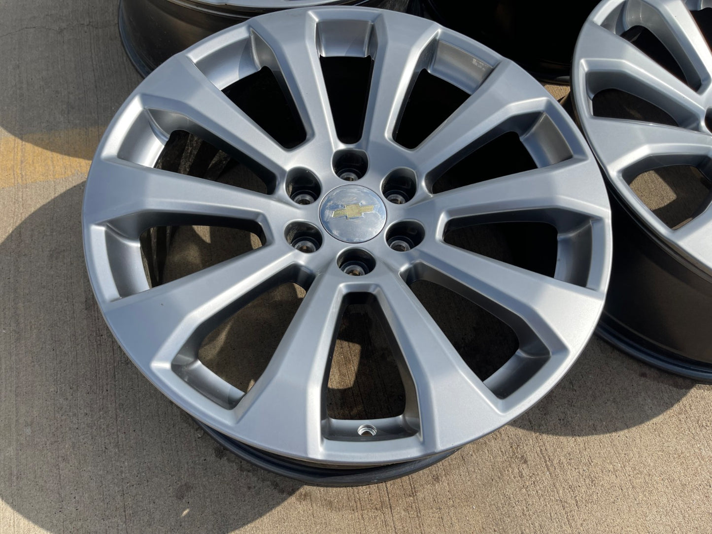 22" Chevy Silverado High Country OEM 5922 wheels rims Tahoe SET 2025 2026 2027