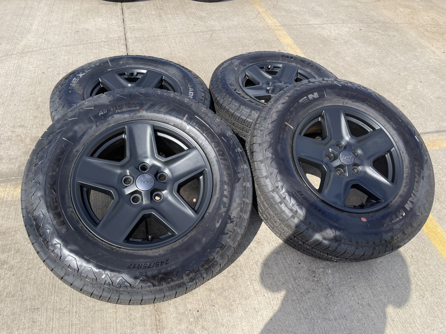 17" Jeep Gladiator BLACK OEM wheels rims 9235 Wrangler 2024 2025 2026 NEW