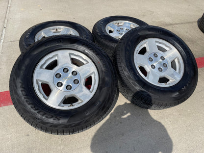 17" Chevy Tahoe Silverado Suburban Z71 OEM 5196 wheels rims tires SET