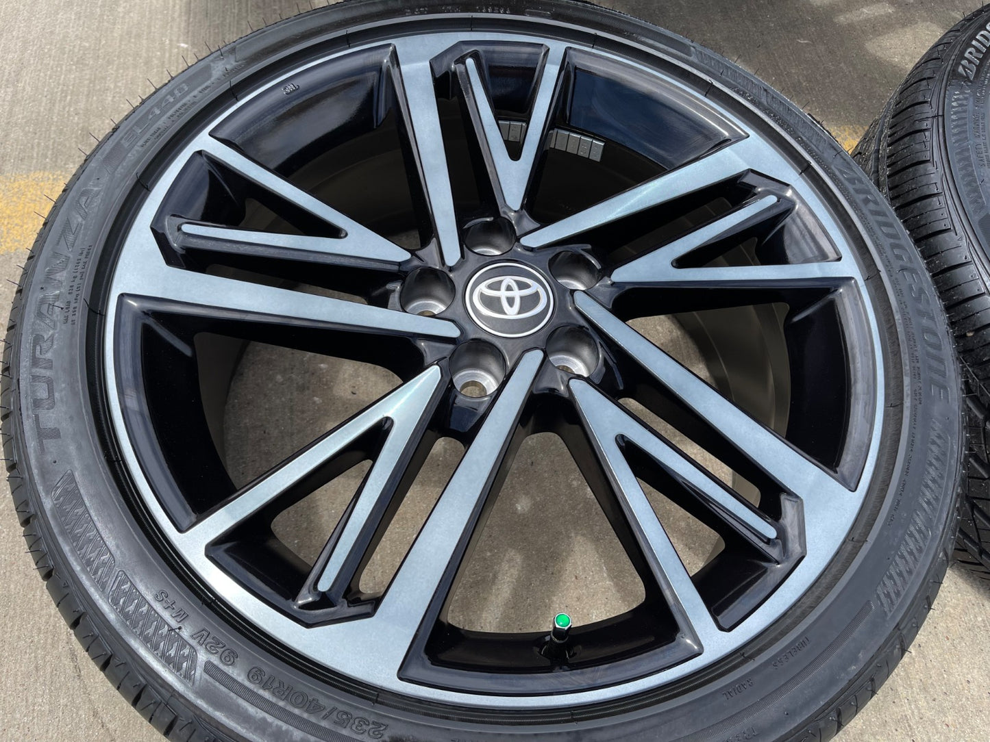 19" Toyota Camry XSE OEM 95975 wheels rims Avalon Lexus 2025 2026 BRIDGESTONE