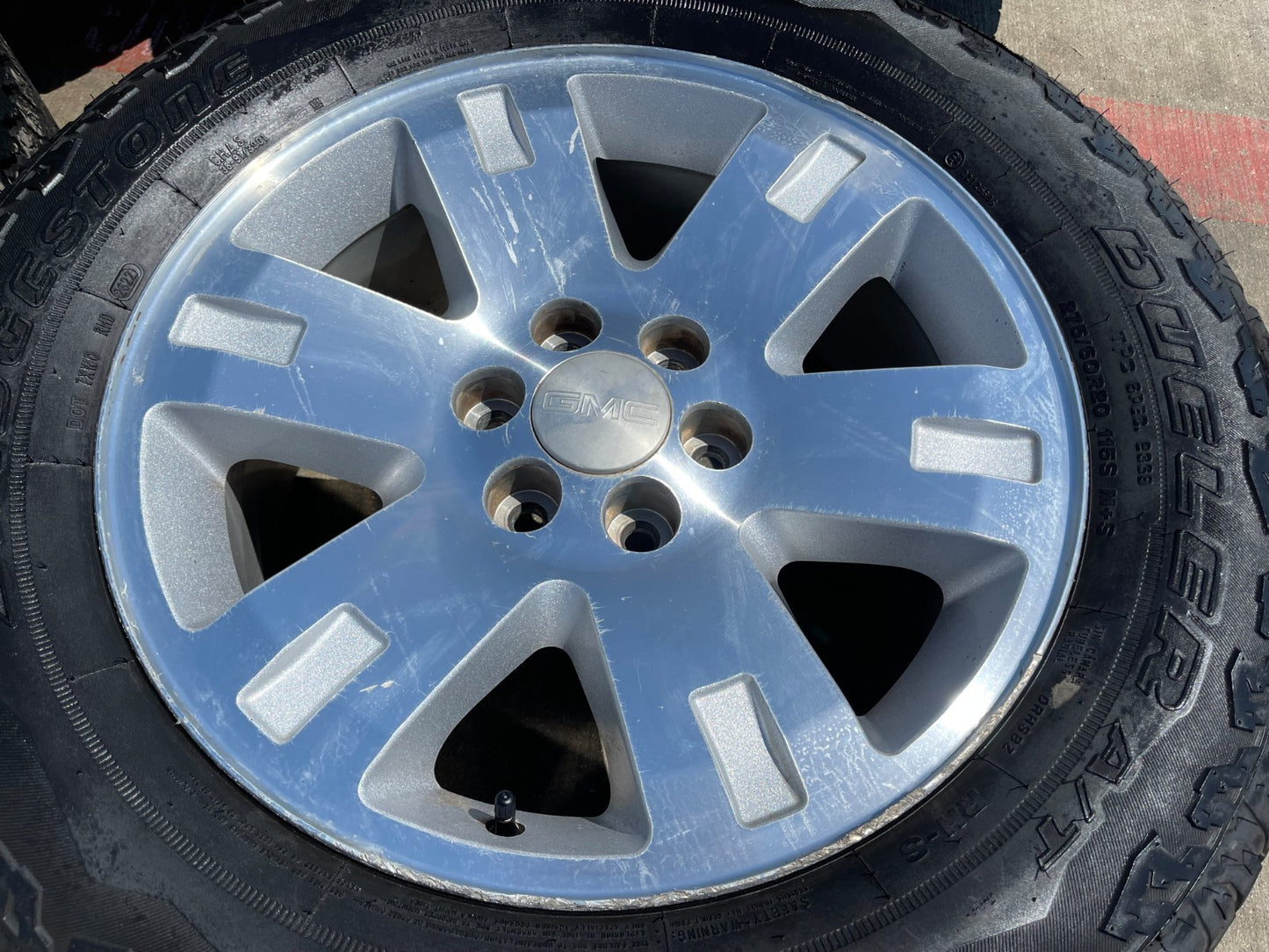 20" GMC Sierra Yukon DENALI OEM 5306 wheels rims Chevy Silverado BRIDGESTONE