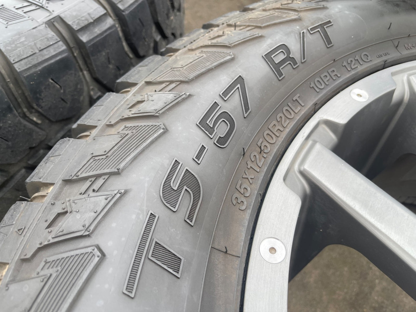 20x9 FUEL Contra D714 Silverado Ford F-150 RAM wheels rims 6x139 6x135