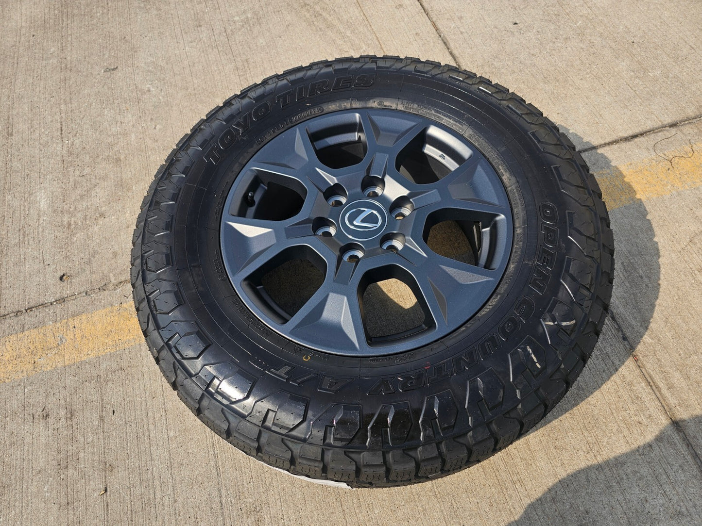 18" Lexus GX550 OEM 10544 wheel rim Toyota Land Cruiser Tundra Sequoia NEW