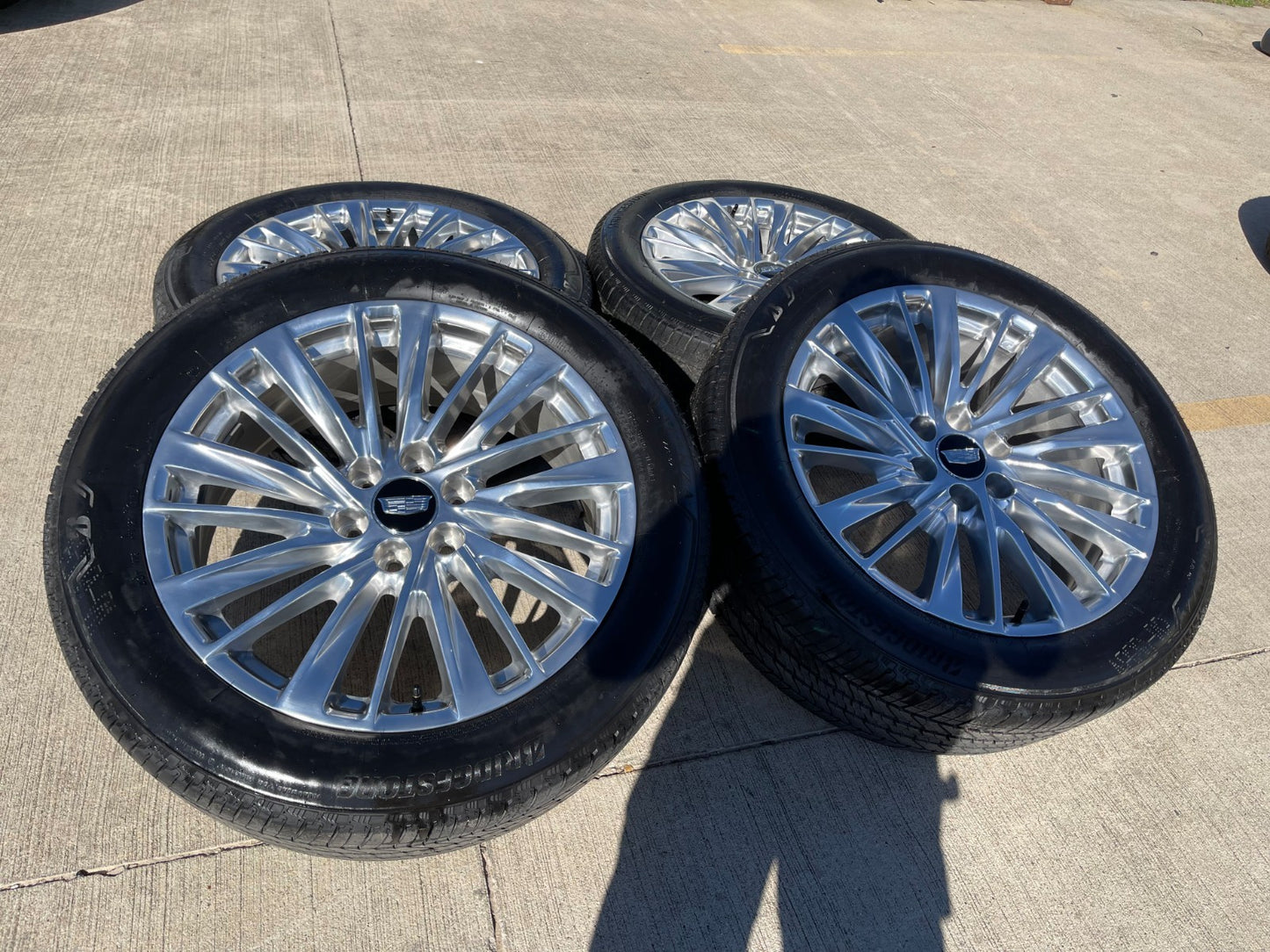 22" Cadillac Escalade Platinum OEM wheels rims 2024 2025 2026 2027 NEW