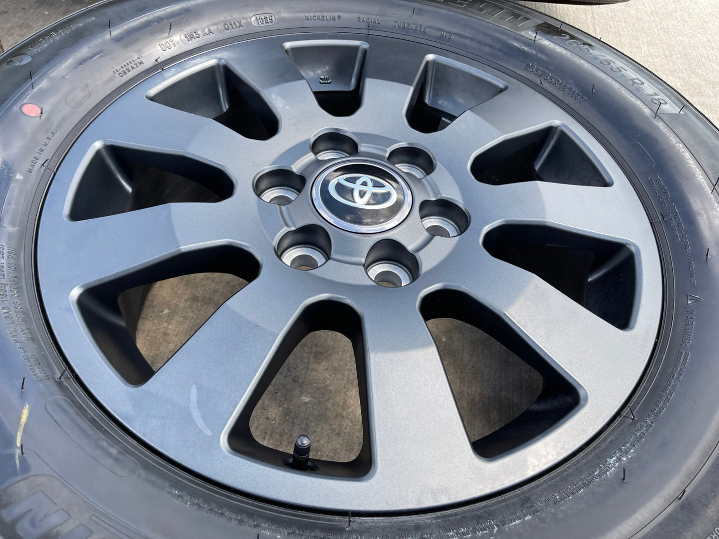 18" Toyota Land Cruiser OEM TRD wheels rims 95952 Tundra Sequoia MICHELIN NEW