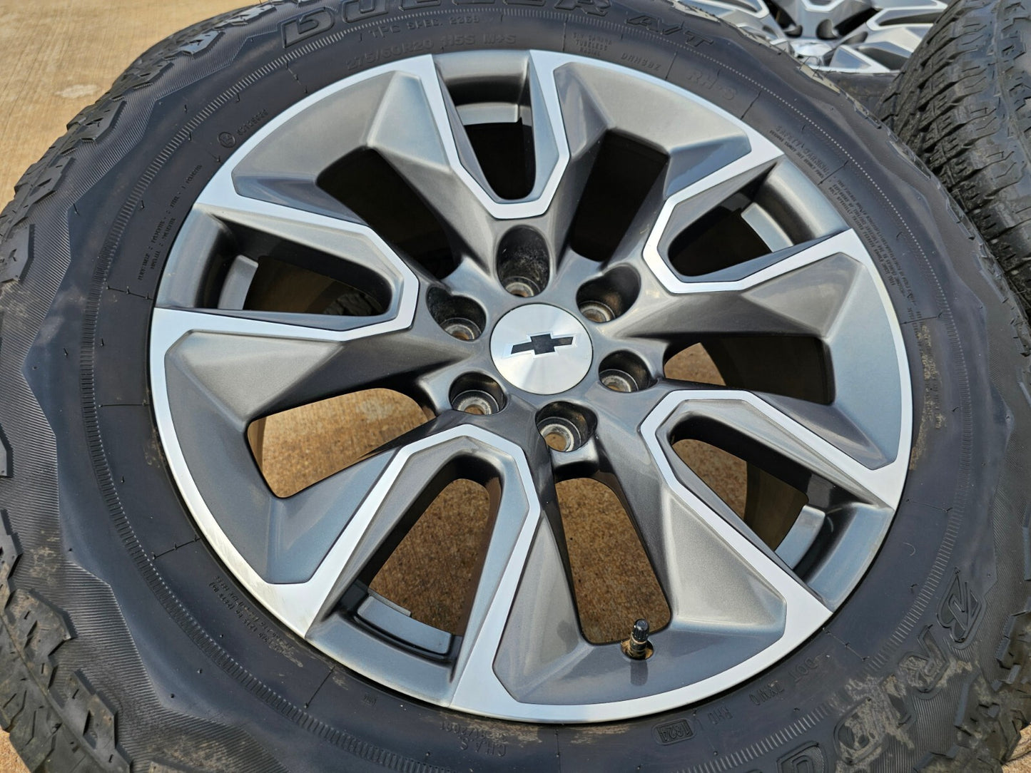 20" Chevy Silverado 1500 Tahoe Suburban OEM 5915 5916 wheels rims DUELER A/T