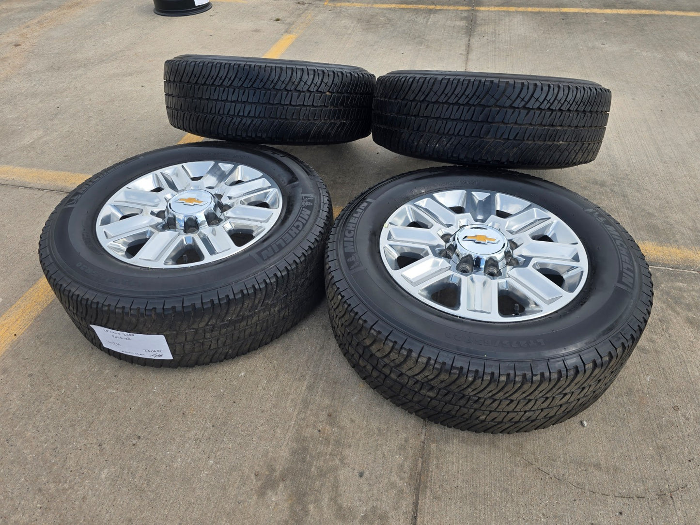 20" Chevy Silverado High Country LTZ 2500 3500 OEM 14124 wheels rims MICHELIN