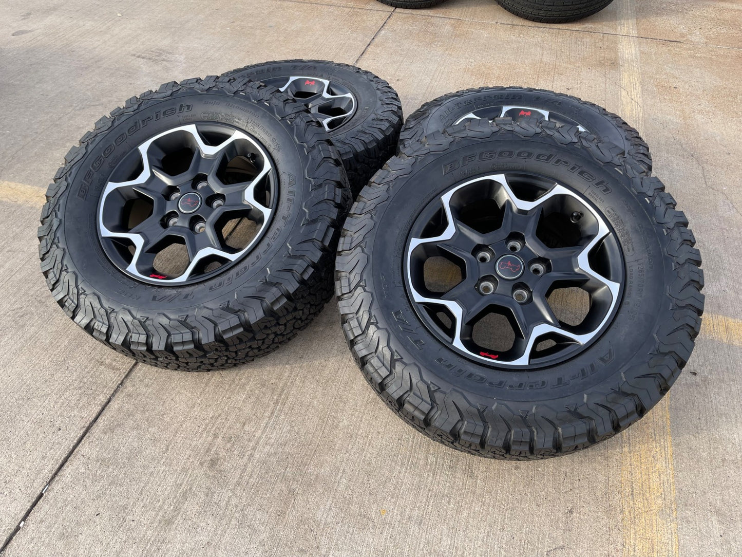17" Jeep Wrangler Rubicon OEM wheels rims Gladiator 96832 9282 BFG KO2 A/T NEW
