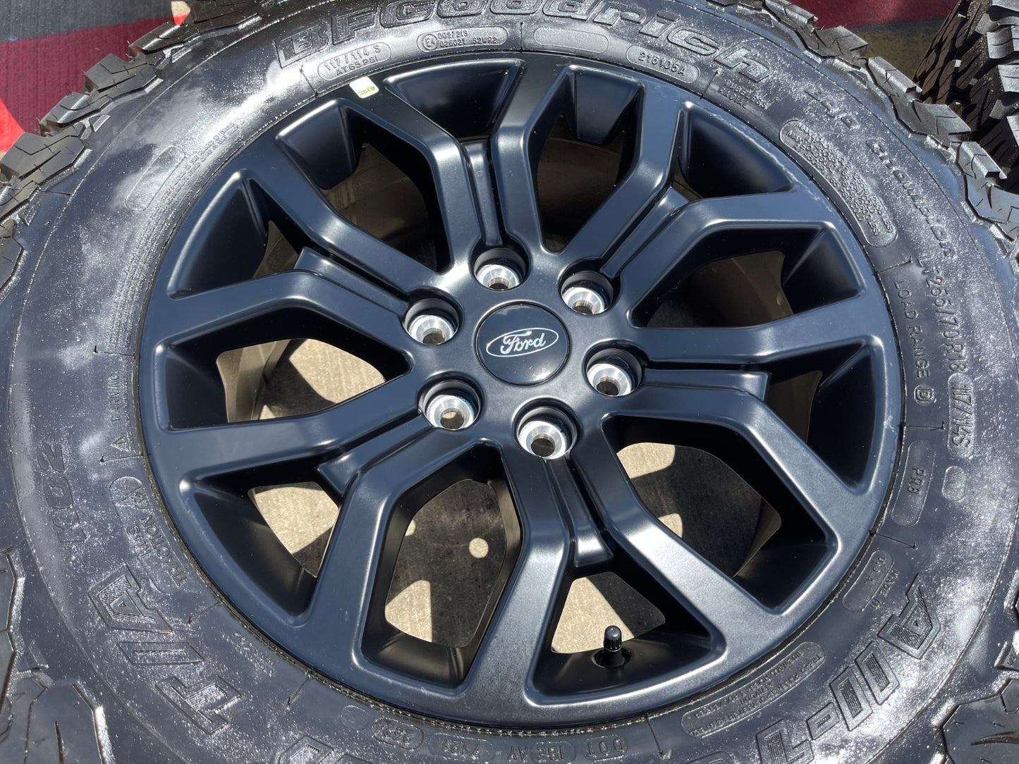 18" Ford F-150 TREMOR OEM rims wheels 10342 95351 SET Expedition BFG KO2 A/T NEW