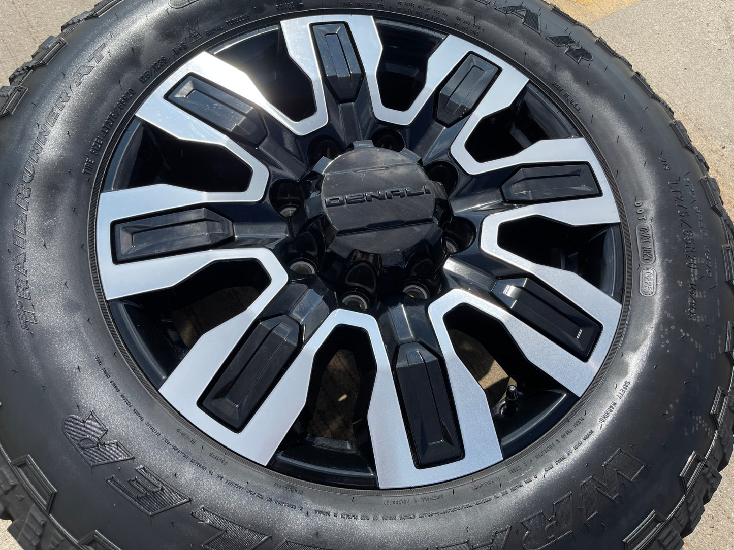 20" GMC Sierra AT4X 2500 3500 OEM wheel rim 5958 14138 Chevy Silverado