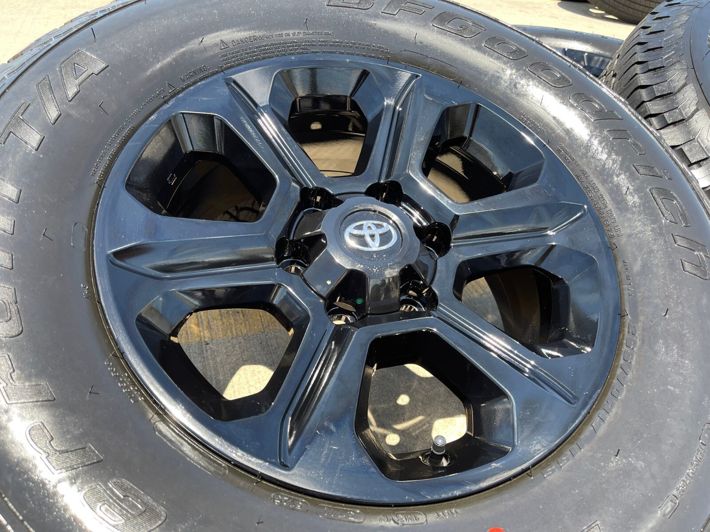 17" 4Runner Toyota Tacoma OEM black wheels rims 75153 FJ 2022 2023 2024 NEW