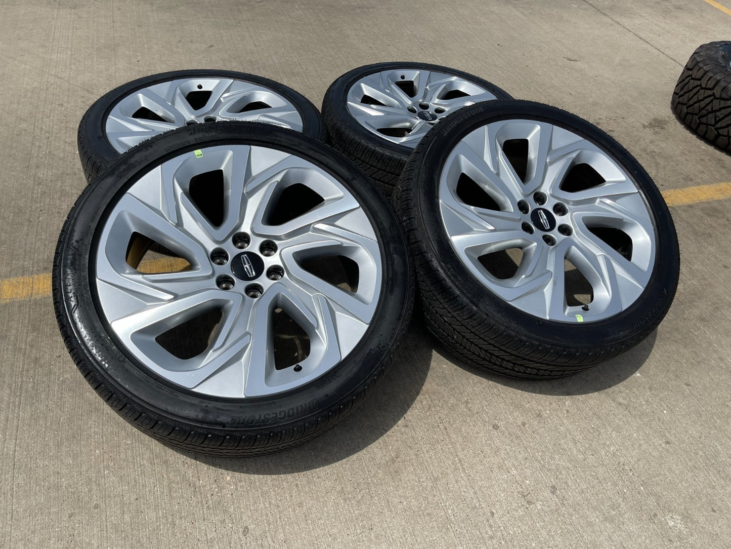24" Lincoln Navigator OEM rims wheels Ford F-150 Expedition 2024 2025 2026 NEW