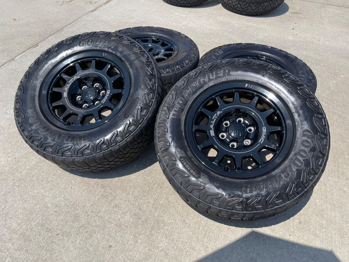 18" AEV SALTA GMC Sierra AT4X Chevy Silverado OEM rims wheels SET