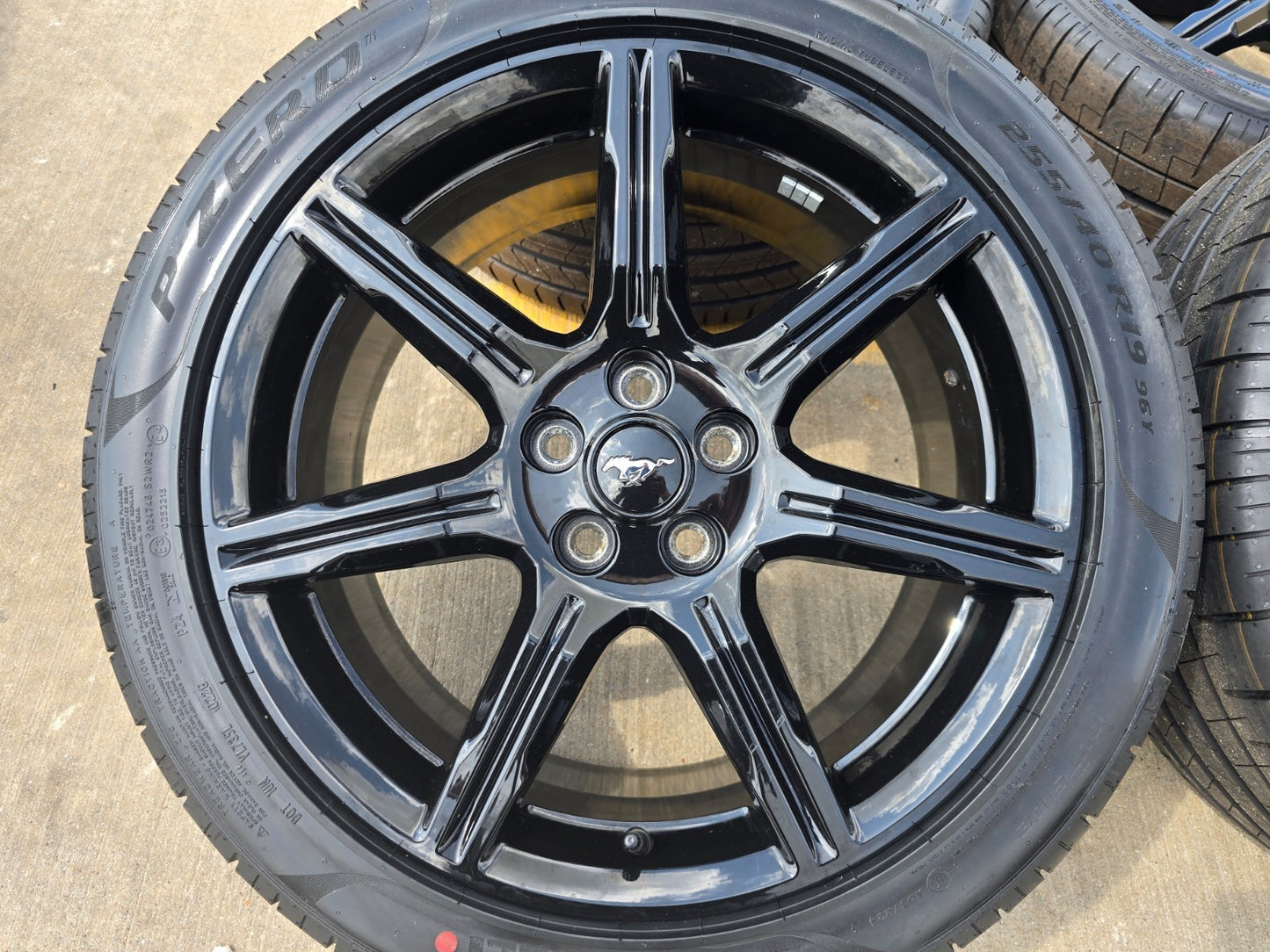 19" Ford Mustang GT OEM 10159 wheels rims tires PIRELLI NEW