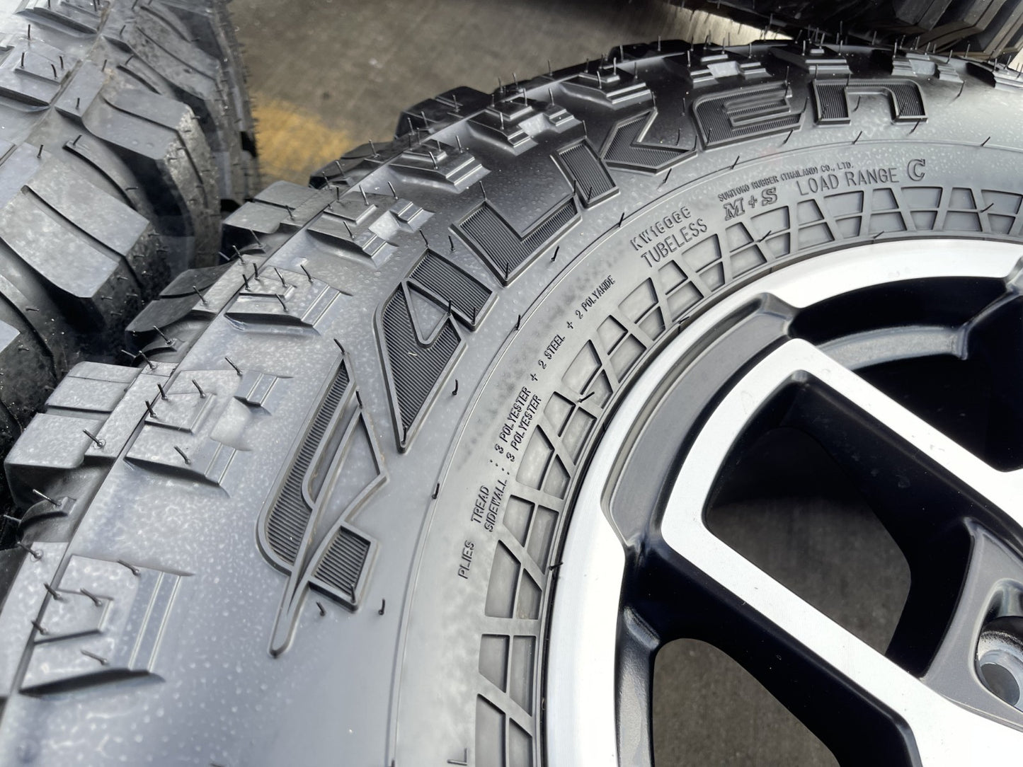 17" Jeep Wrangler Rubicon OEM 95730 9327 wheels rims Gladiator FALKEN MT 33" NEW