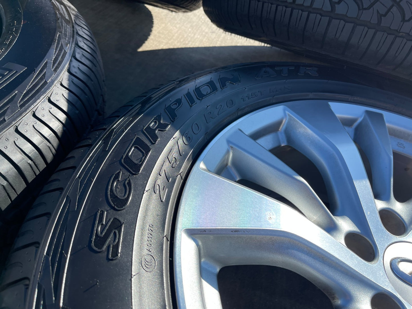 20" Infiniti QX56 QX80 OEM 73769 wheels rims Nissan Titan Armada tires