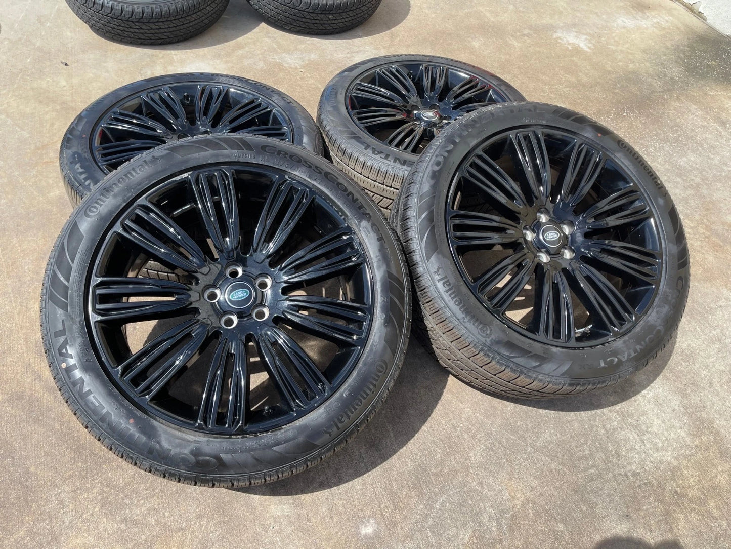 22" Land Rover Range DEFENDER OEM 72328 72331 wheels rims black CONTINENTAL