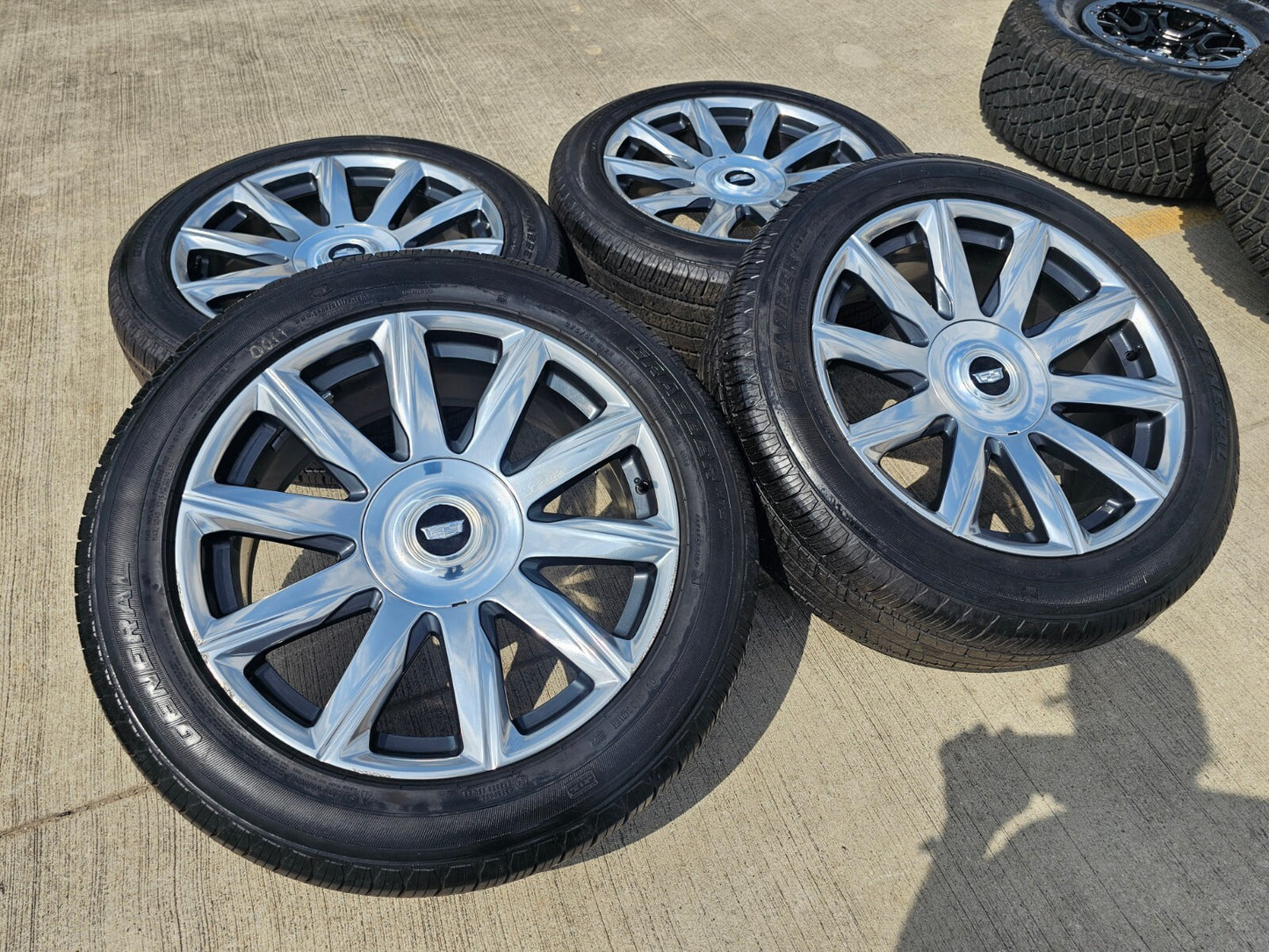 22" Cadillac Escalade Platinum OEM ORIGINAL 95078 wheels rims 2023 2024 2025