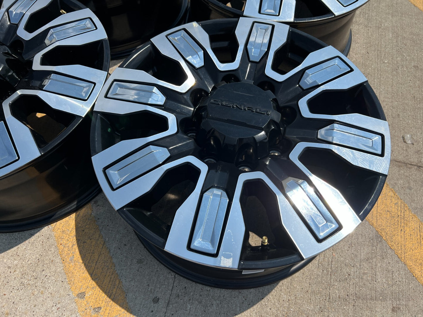20" GMC Sierra Silverado 2500 3500 OEM 5958 14138 wheels rims 2024 2025 2026