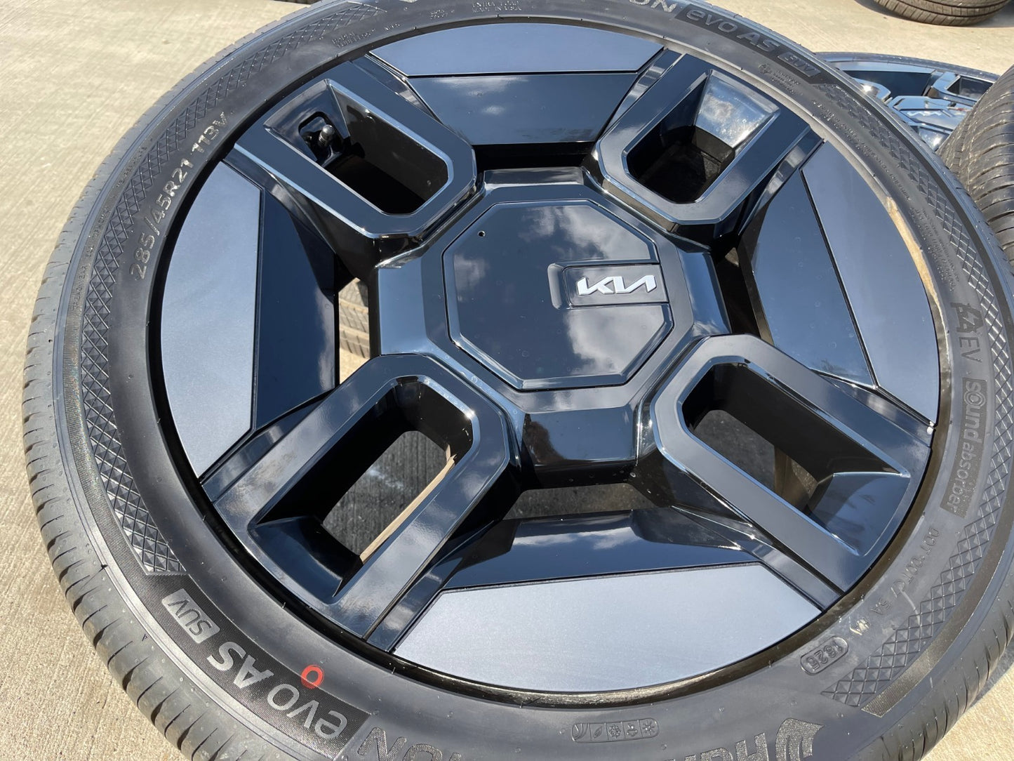 21" Kia Telluride X-PRO EV9 OEM 71085 wheels rims Sorento Carnival NEW