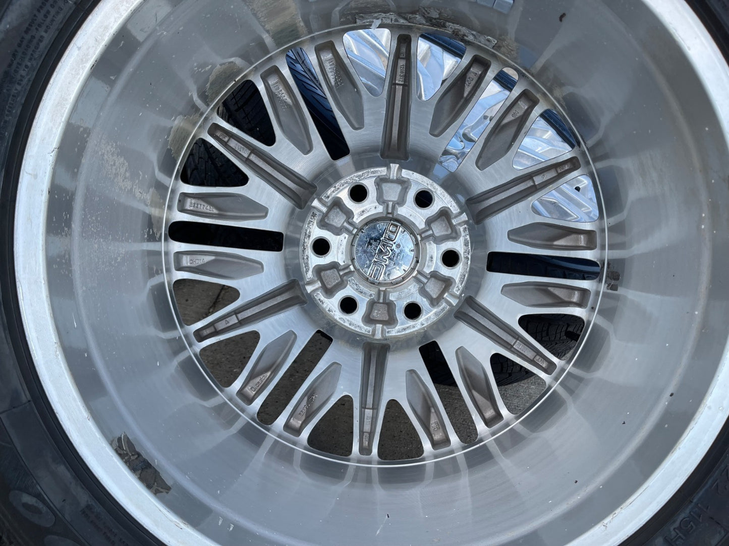22" GMC Yukon Chevy Tahoe Escalade OEM 5921 wheels rims DISCOUNTED SET
