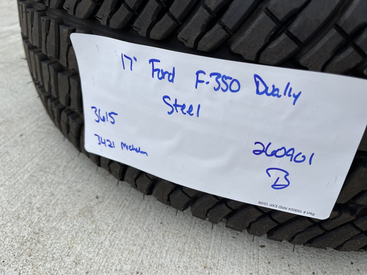 (1) 17" Ford F-350 Dually OEM 3615 99016 rim wheel tire MICHELIN