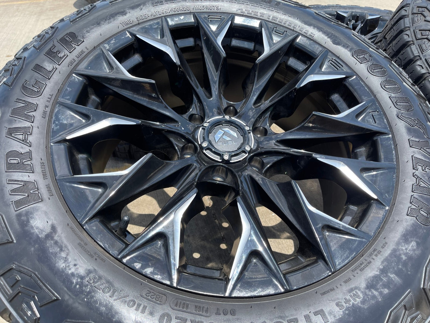 20" Fuel D804 Flame Blackout Chevy Silverado RAM 1500 wheels rims 6x139 6x5.5
