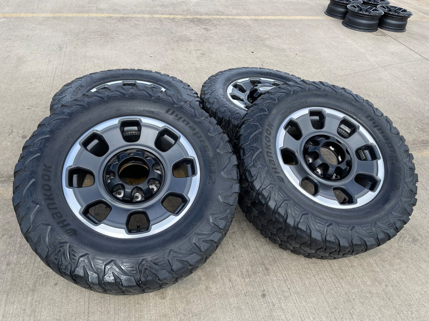 18" Ford F-250 F-350 OEM TREMOR rims wheels 10482 HANKOOK DYNAPRO M/T2