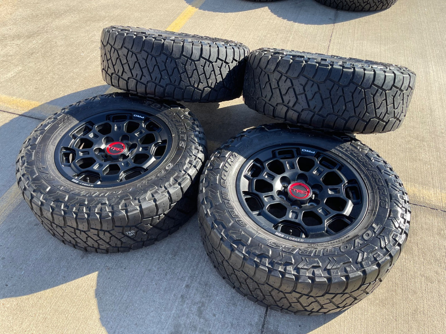 18" Toyota Tundra TRD BBS FORGED OEM 69195 95458 wheels rims Sequoia TOYO R/T