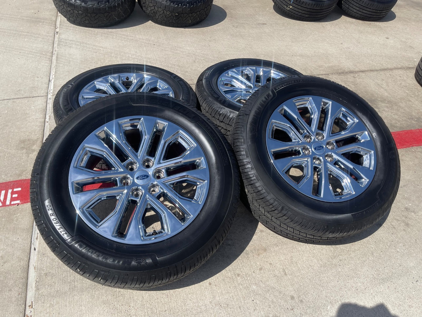 (1) 20" Ford F-150 LARIAT OEM 10619 CHROME rim wheel Expedition 2025 2026 2027
