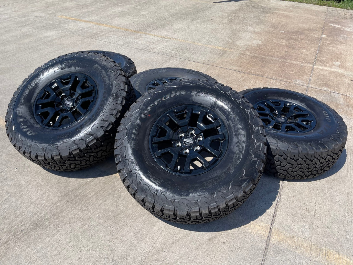 17" Ford F-150 Raptor Bronco OEM rims wheels BFG 10461 tires 2023 2024 2025 NEW