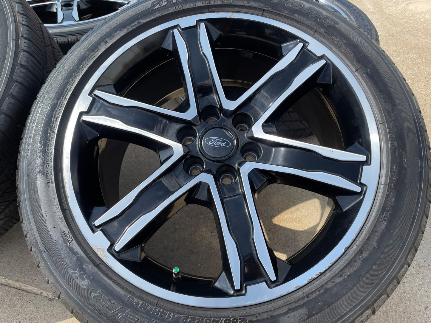 22" Ford F-150 Expedition PERFORMANCE OEM 10200 rims wheels BRIDGESTONE