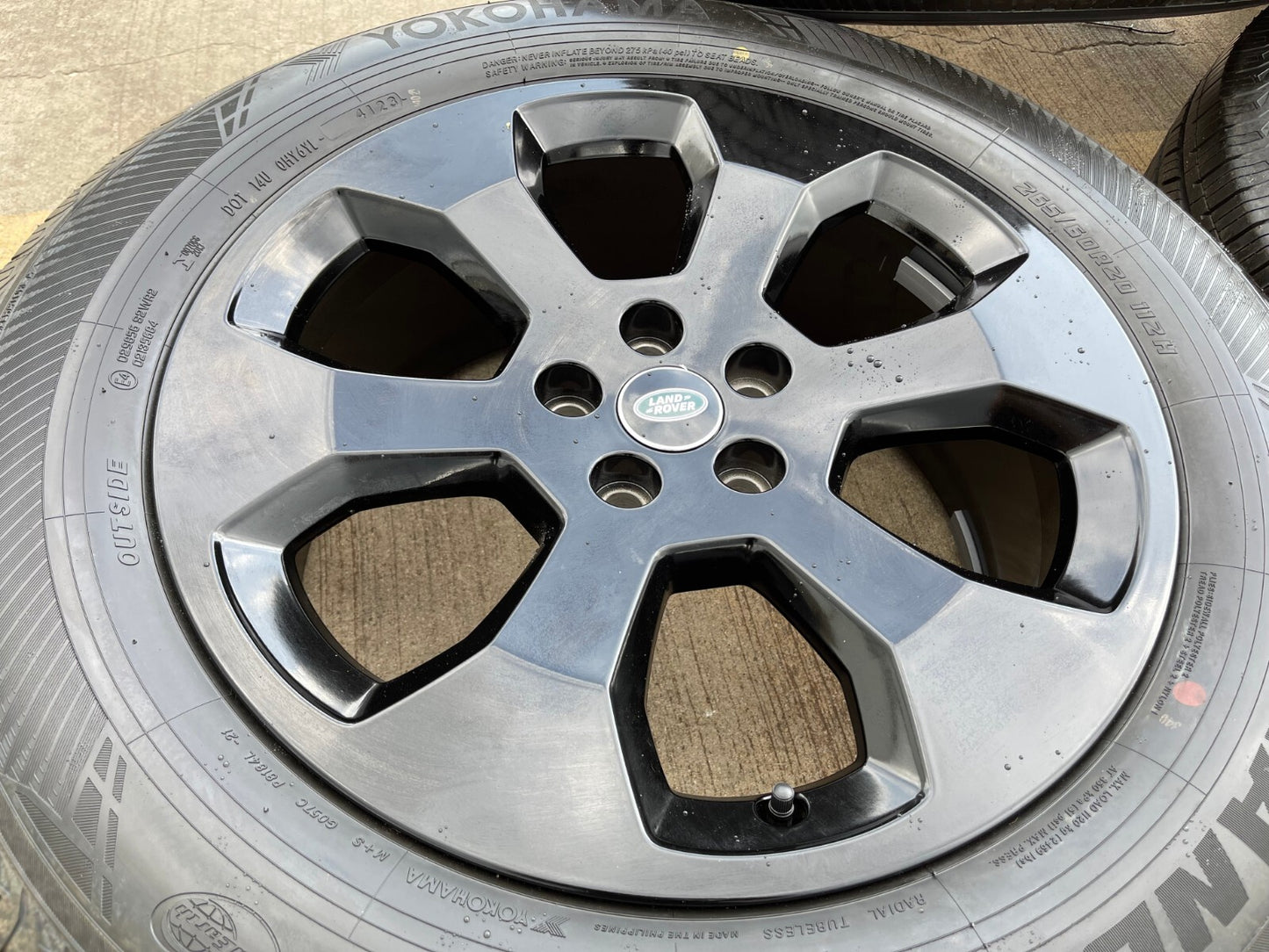 20" Land Rover Defender OEM wheels rims 72349 Range tires NEW