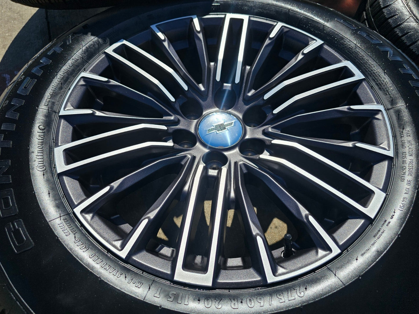 20" Chevy Silverado Tahoe GMC Sierra Yukon OEM wheels rims 2025 2026 2027 NEW