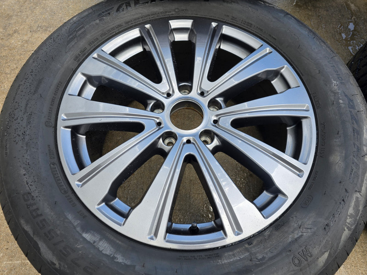 19" Mercedes G550 G Wagon OEM wheels rims tires 85714 RIM# 4654012600