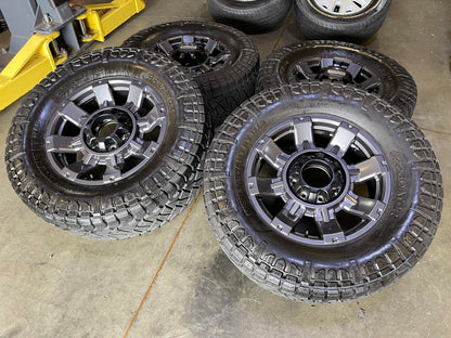 20" Ford F-250 F-350 OEM 10296 10485 Lariat gray wheels rims tires 37"