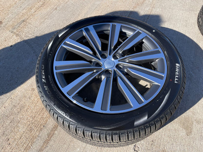 22" Land Rover Range DEFENDER OEM M8E2-1007-HB wheel rim spare PIRELLI