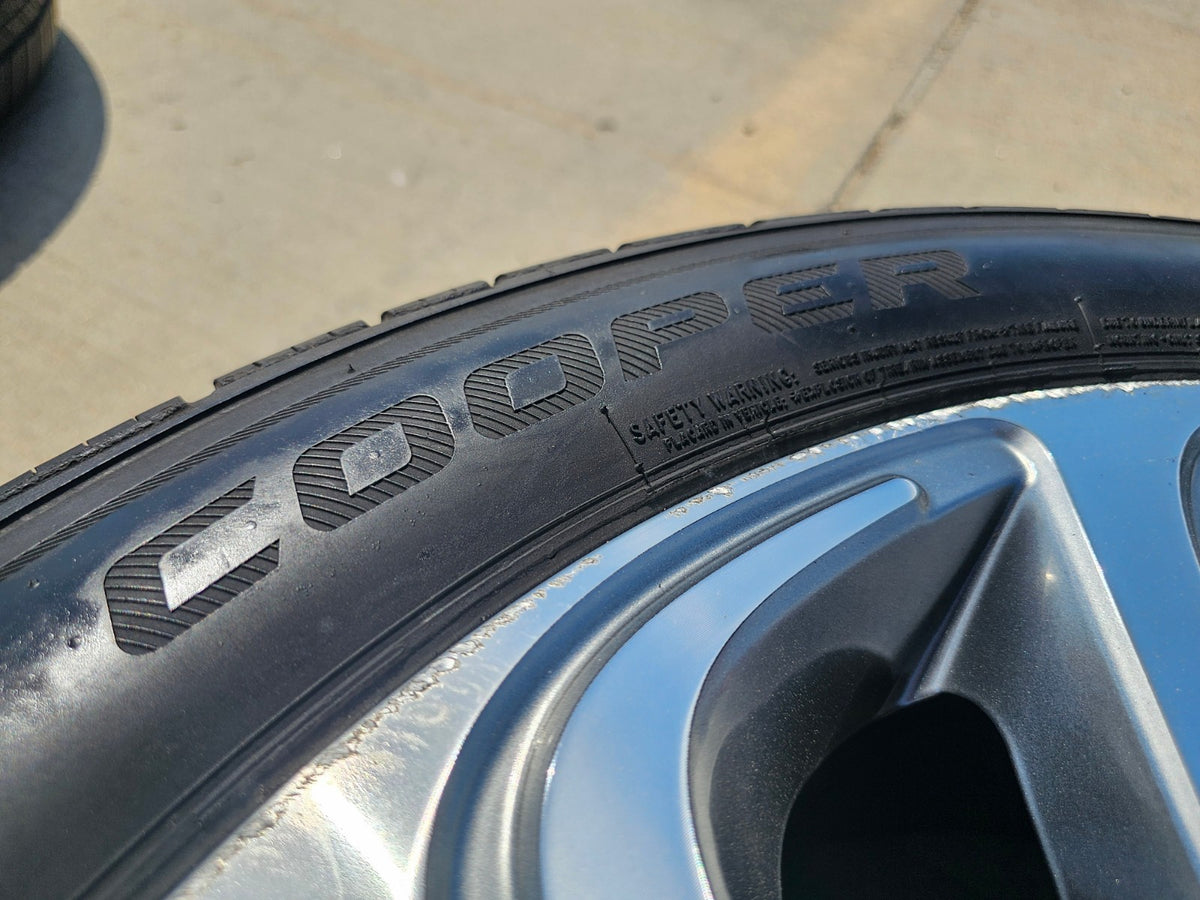 (1) 22" Lincoln Navigator BLACK LABEL OEM 10497 rim wheel 2022 2023 2024 COOPER