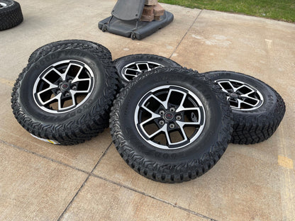 17" Jeep Wrangler Rubicon OEM 95730 9327 wheels rims Gladiator GOODYEAR 33" NEW