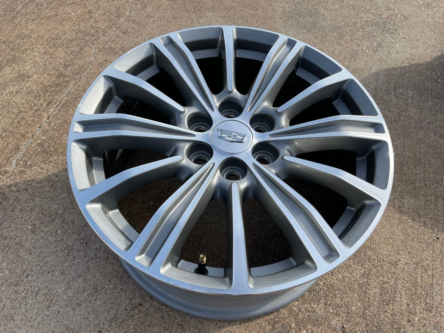 18" Cadillac XT6 XT5 SRX OEM wheel rim spare Blazer Acadia 4799 4798