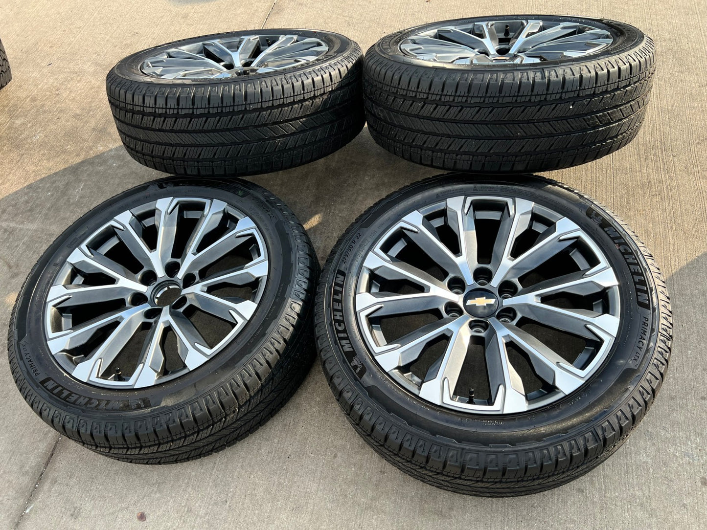 22" Chevy Tahoe Silverado Suburban OEM wheels rims NEW MICHELIN 2025 2026