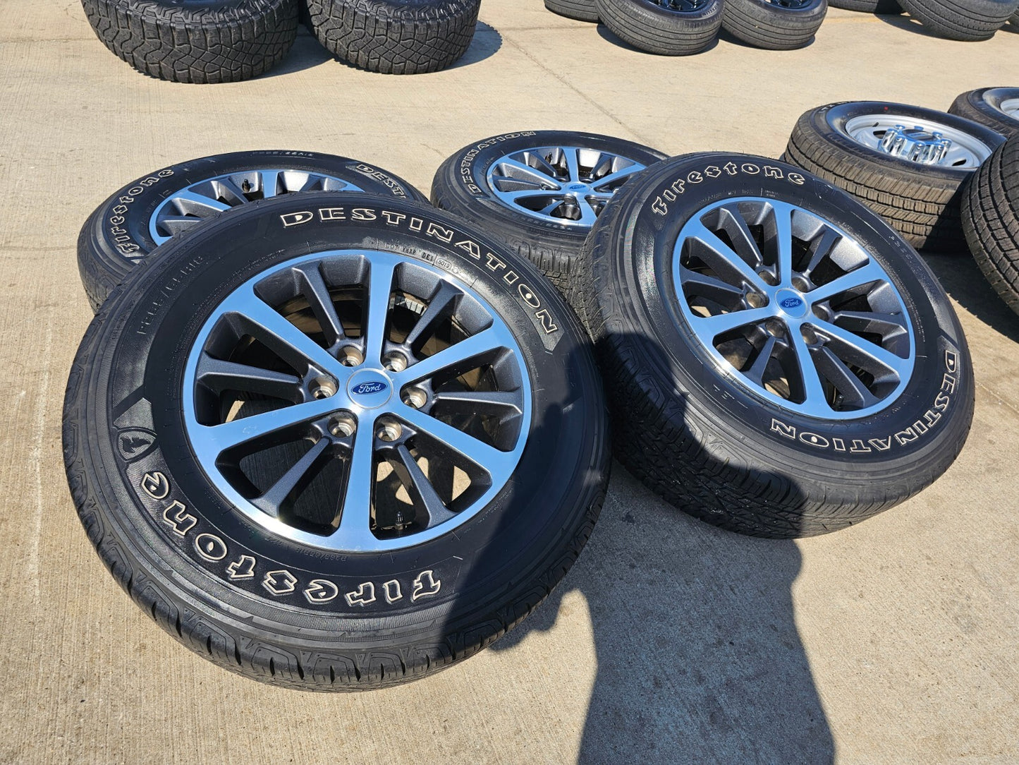 18" Ford F-150 Expedition 10142 OEM rims wheels tires
