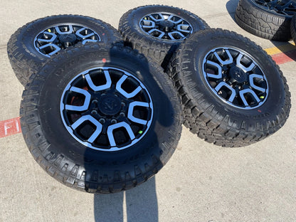 18" Ram 2500 3500 LARAMIE OEM wheels rims 2694 tires 35" DURATRAC NEW