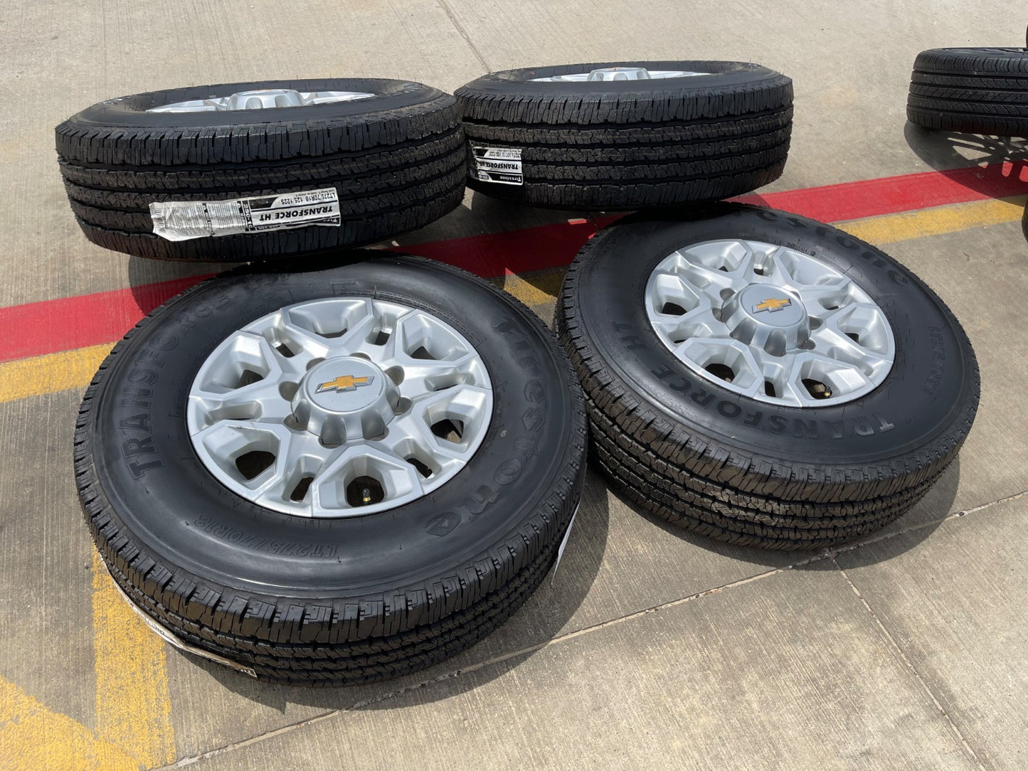 18" Chevy Silverado 2500 3500 OEM 5959 wheels rims tires SET FIRESTONE NEW